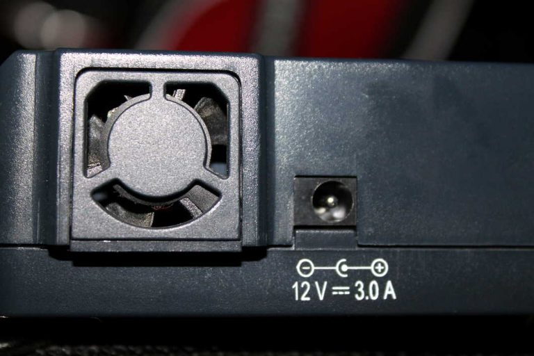 Wymiana wentylatora w ładowarce OPUS BT-C3100