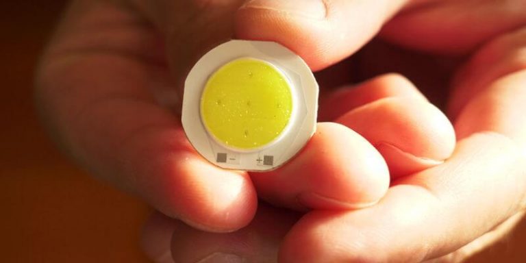 Latarka z Biedronki (Lethe) na diodzie COB za 4 złote 🎥