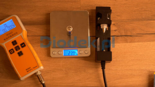 Napięcie i impedancja bateria AUCHAN Hihgh Performance AA (5)
