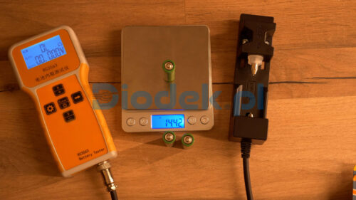 Napięcie i impedancja bateria AUCHAN SALINA zielona z ptakiem AA (7)