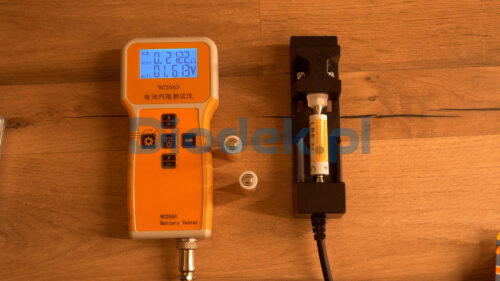Napięcie i impedancja bateria AUCHAN Standard biało pomarańczowe AA (6)